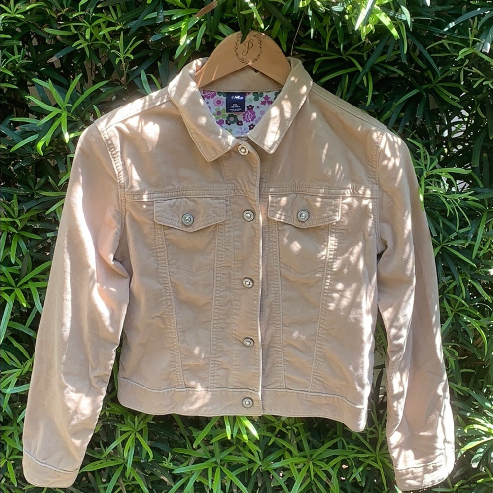 🧥EUC Gap Kids beige velvet jacket